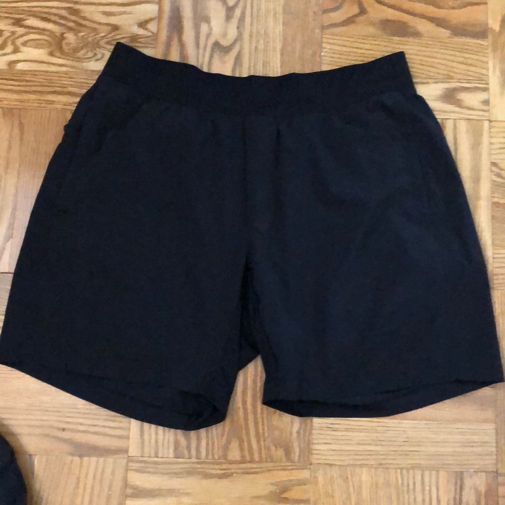 Lululemon men’s short size XL